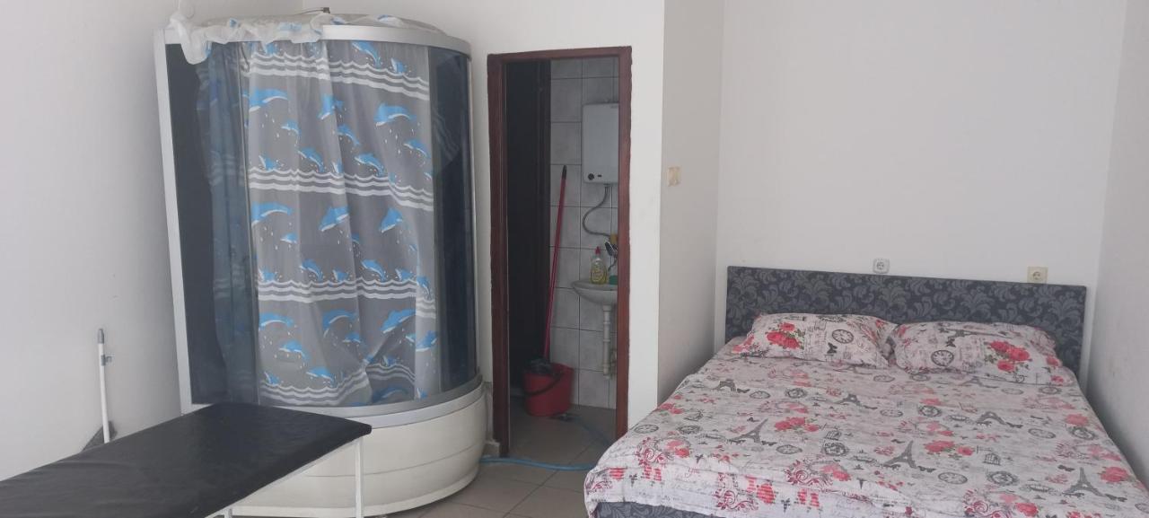 Big Bed, Rumenacka 7 Novi Sad Extérieur photo
