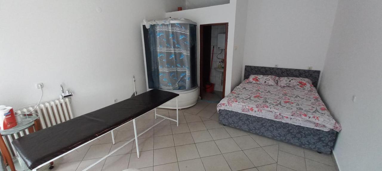 Big Bed, Rumenacka 7 Novi Sad Extérieur photo